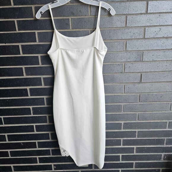 Privy White Asymmetrical Mini Dress with Delicate Peek-a-Boo Lace Bottom Size M - Picture 4 of 9